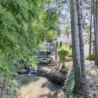 1. Hôtel du Moulin de la Brevette pont -01190 Arbigny